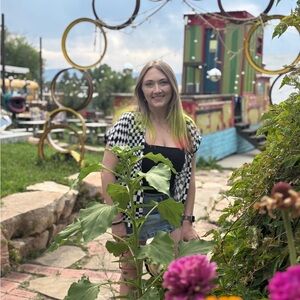 Meet your Posher, Mirade